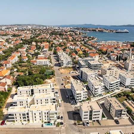 Ll - Luxury Borik *