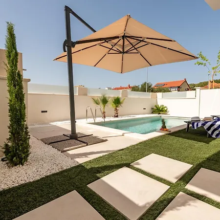 Ll Luxury With Private Pool Borik Appartement Zadar